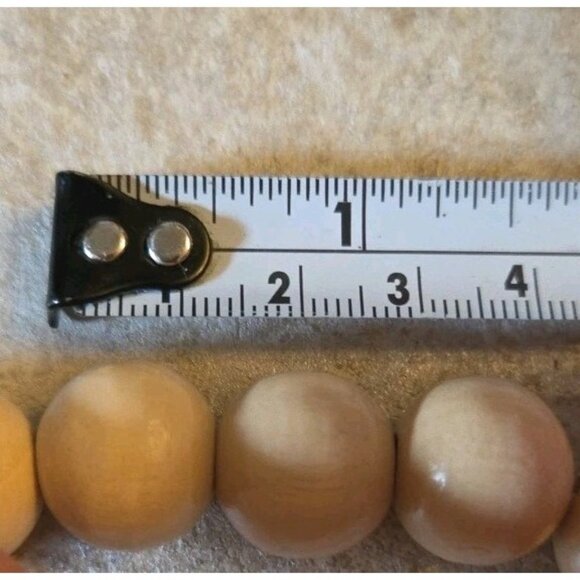 4 Strands of Beige Wooden Ball Garland 9 Feet Each Christmas Tree Decor - Picture 3 of 3